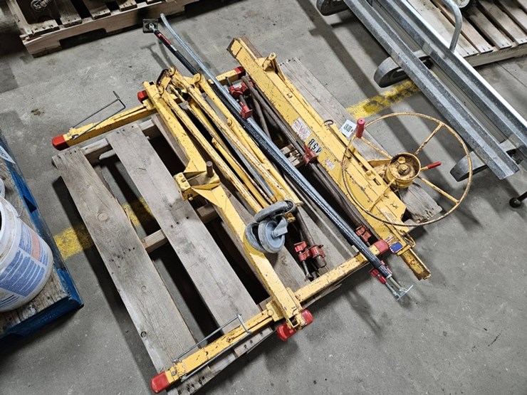 #161-•-drywall-hanger-and-long-clamps-image-3