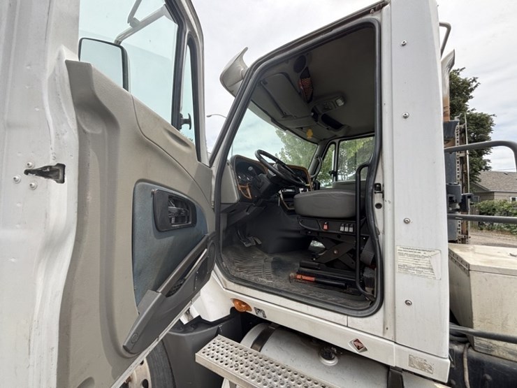 2009-international-prostar-image-26