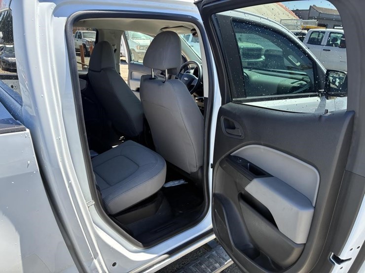 2018-chevrolet-colorado-image-11