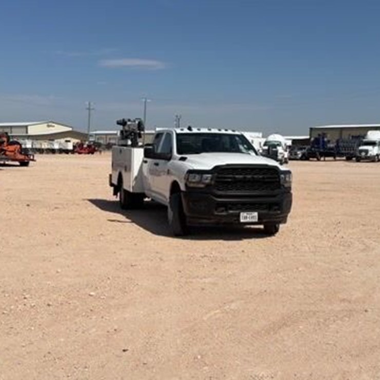 2024 DODGE 3500