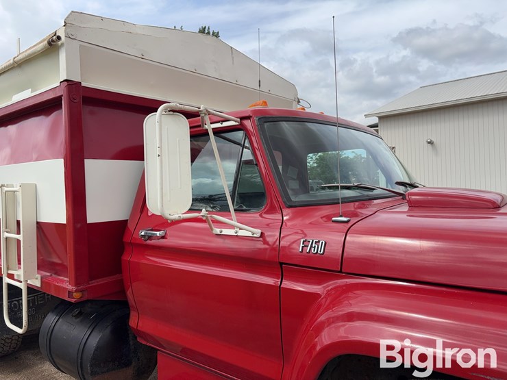 1974-ford-f750-image-17