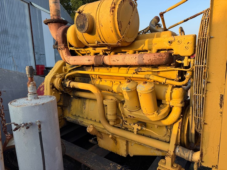 caterpillar-d353-image-6