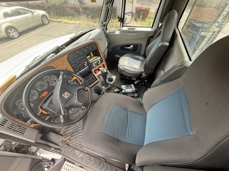 2009-international-prostar-image-27