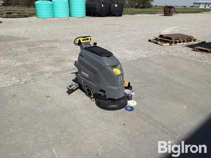 karcher-professional-floor-cleaner-image-3