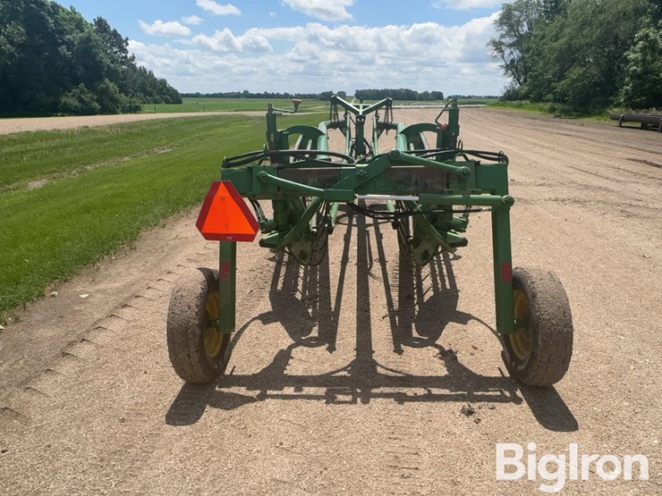 john-deere-700-image-6