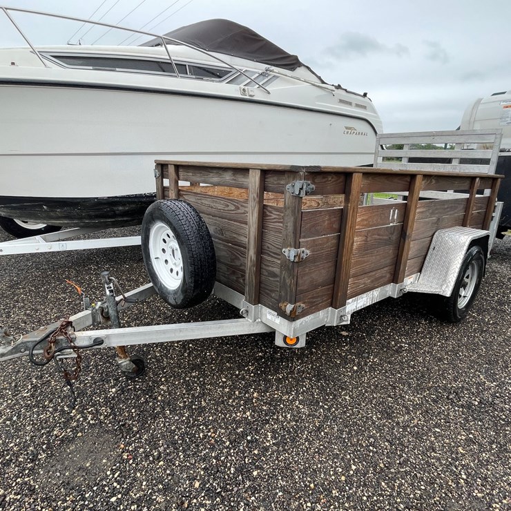 #2844 • 10' Aluminum Utility Trailer (No Title)