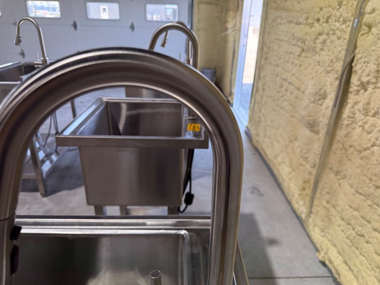 #49814-•-unused-trinity-22"-stainless-steel-sink-image-12