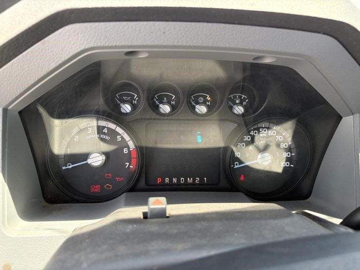 2013-ford-f250-image-16