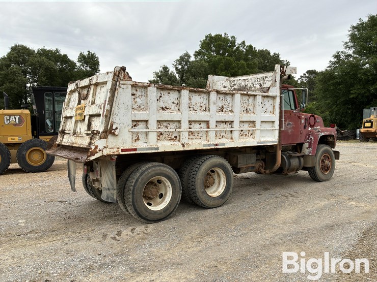 1987-ford-lt8000-image-5