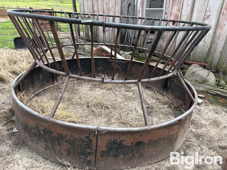 round-bale-feeder-image-2