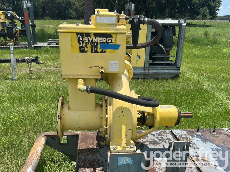 8"-trash-waterpump,-skid-mounted,-(no-engine,-missing-pump-parts)-image-7