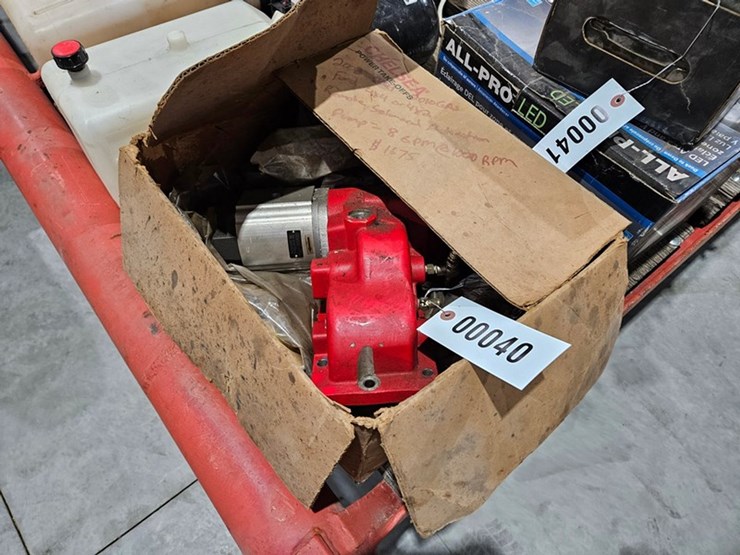 #40-•-chelsea-remote-solenoid-power-take-off-image-1