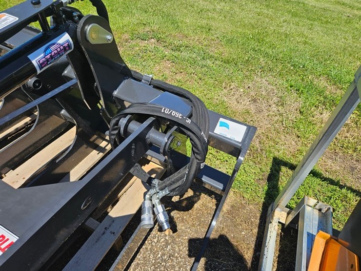 #327-•-2026-stout-72-8-skid-steer-72"-grapple-bucket-image-11