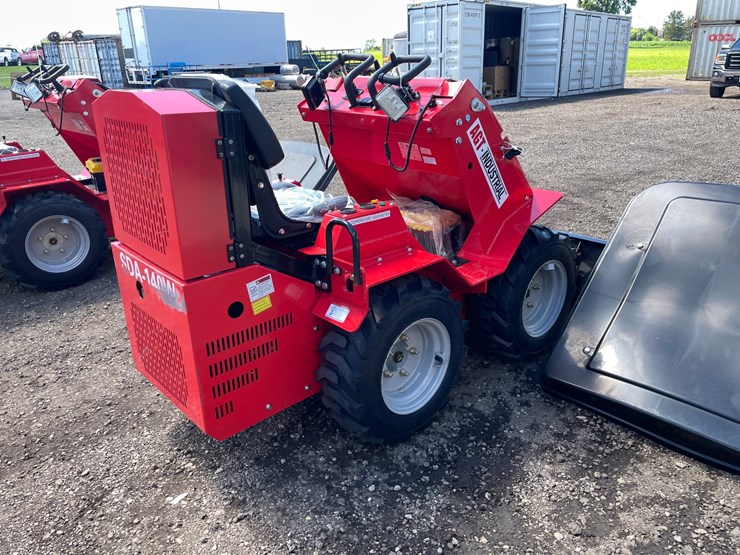 #2894-•-agt-sda-140w-wheeled-mini-skid-steer-image-5