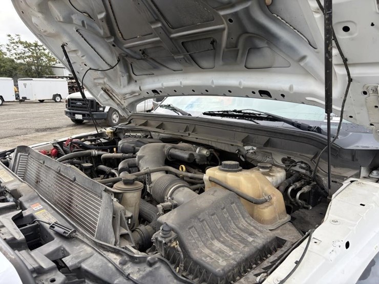 2012-ford-f550-image-7