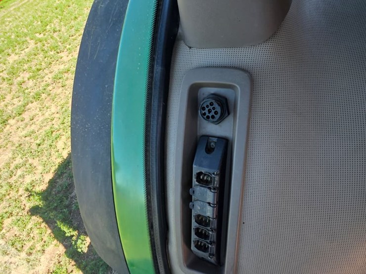 john-deere-7230r-image-31