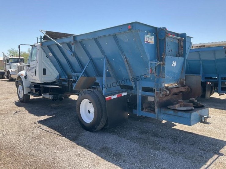 2007-international-durastar-4300-image-6