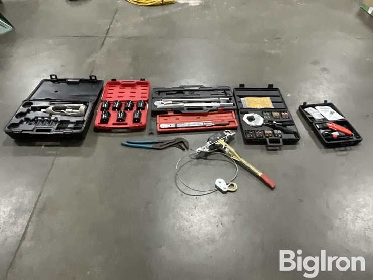 assorted-tools-image-2