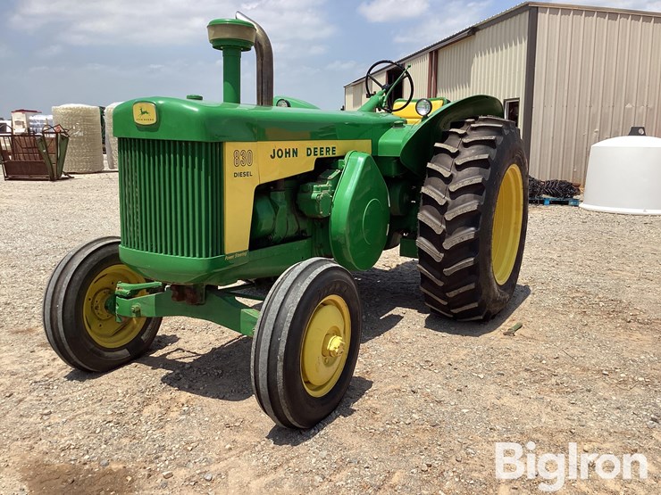 1959-john-deere-830-image-1