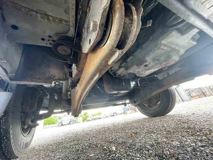 2005-ford-f550-xl-image-34