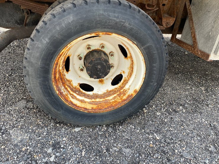 1999-ford-f550-image-23