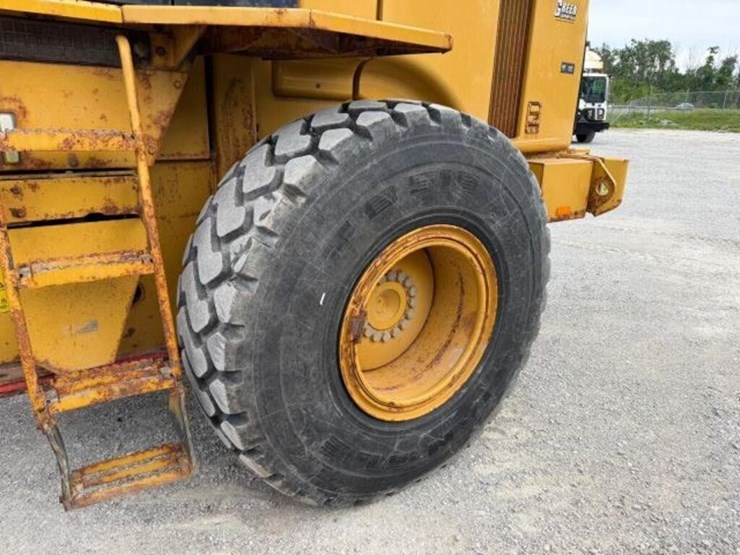 2010-caterpillar-924h-image-38