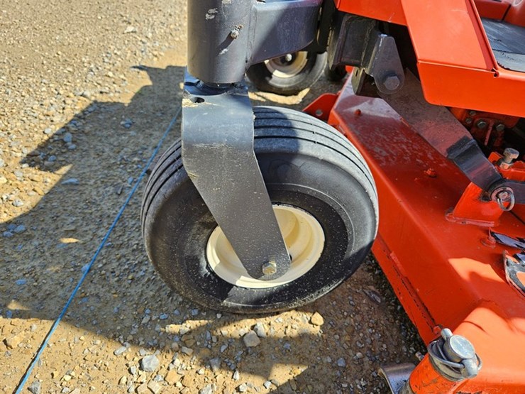 kubota-zd25-image-11