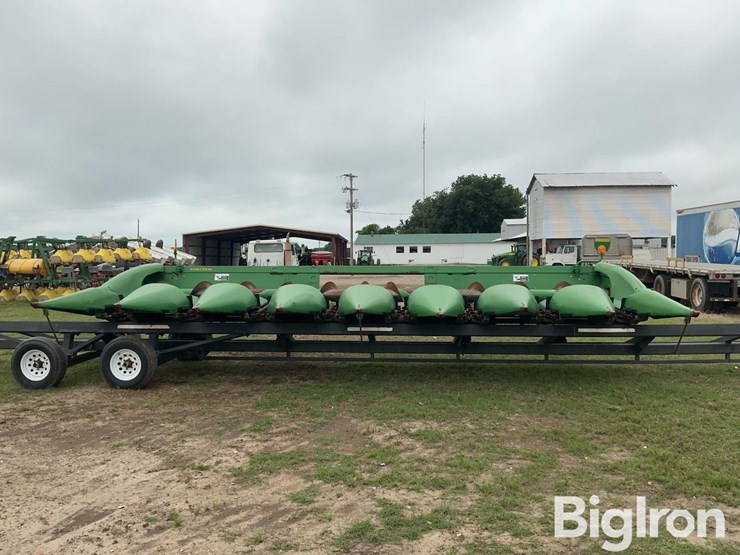 2013-john-deere-608c-image-2