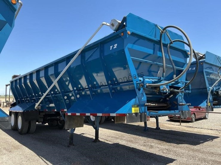 2010-versa-v-bottom-spreader-trailer-image-3