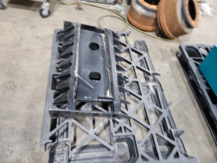 #332-•-32"-mini-skid-steer-rake-image-6