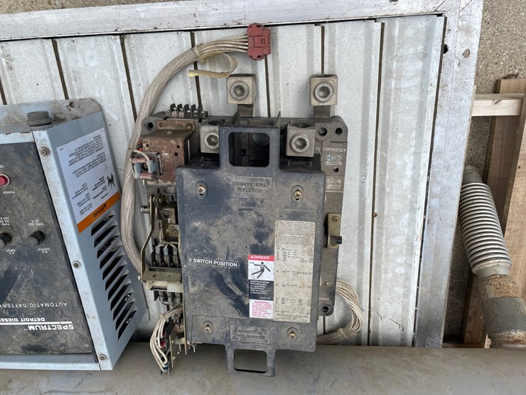 #2896-•-30kw-spectrum-detroit-diesel-generator-image-15