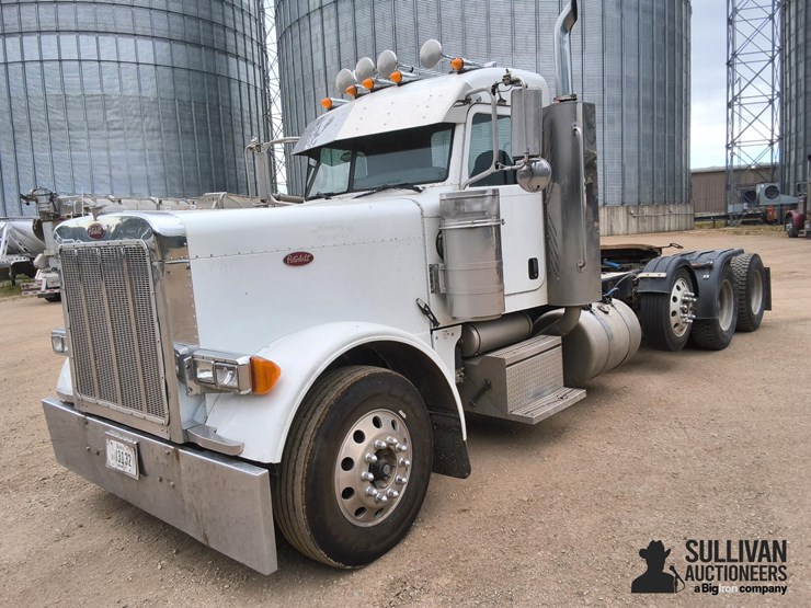 2005-peterbilt-379-image-1