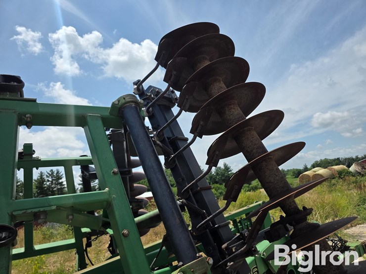 john-deere-726-image-17