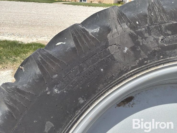 miller-sprayer-wheels-&-380/90r46-tires-image-13