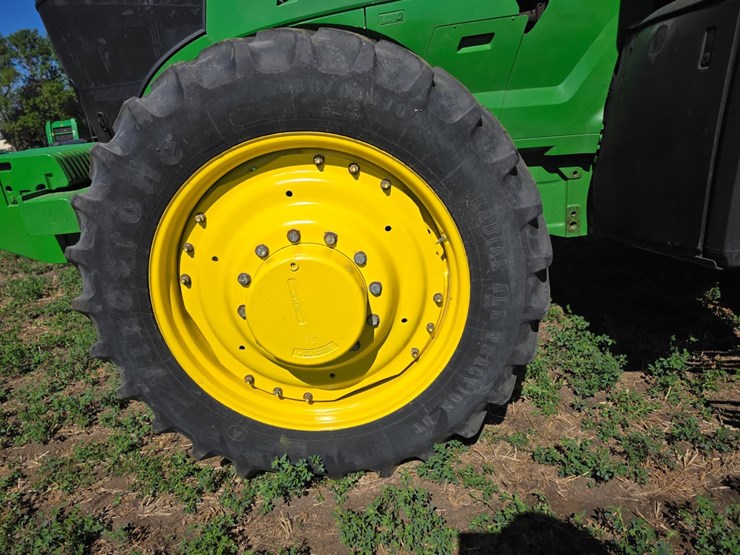 john-deere-7230r-image-45