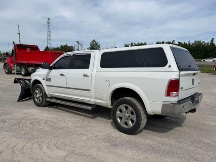 2015-ram-2500-hd-image-7