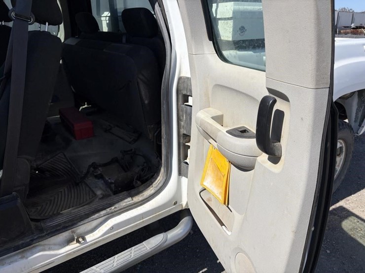 2012-gmc-sierra-2500-image-12