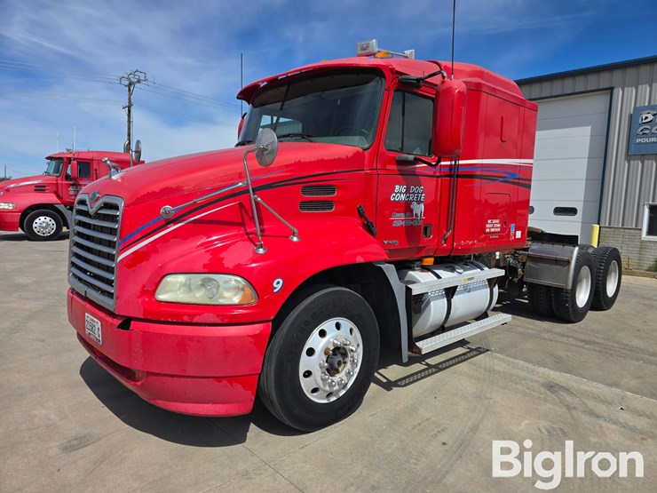 2003-mack-cx613-vision-t/a-truck-tractor-image-1