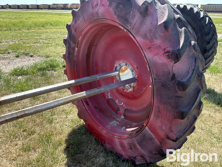 miller-sprayer-wheels-&-380/90r46-tires-image-20