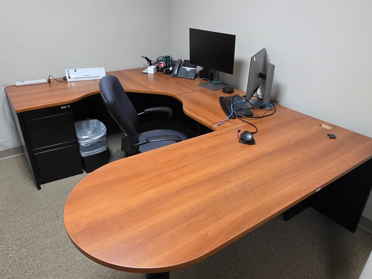 #3540-•-lot-of-office-furniture-|-located-in-st.-rose,-la-image-1
