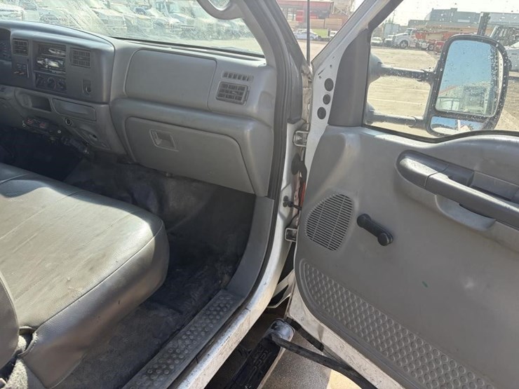 2002-ford-f350-image-10