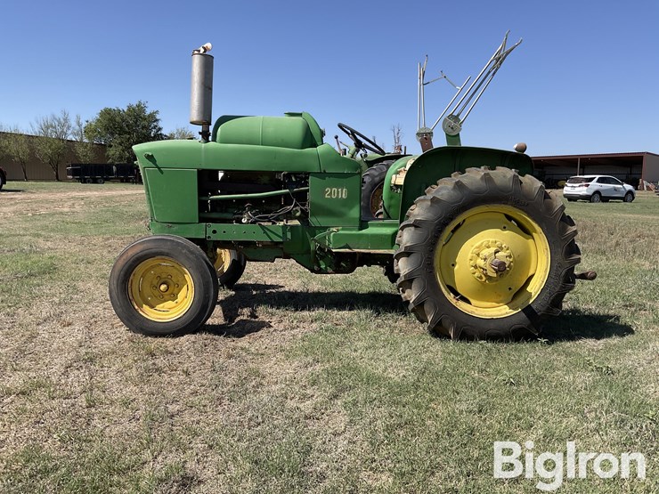 1961-john-deere-2010-image-8