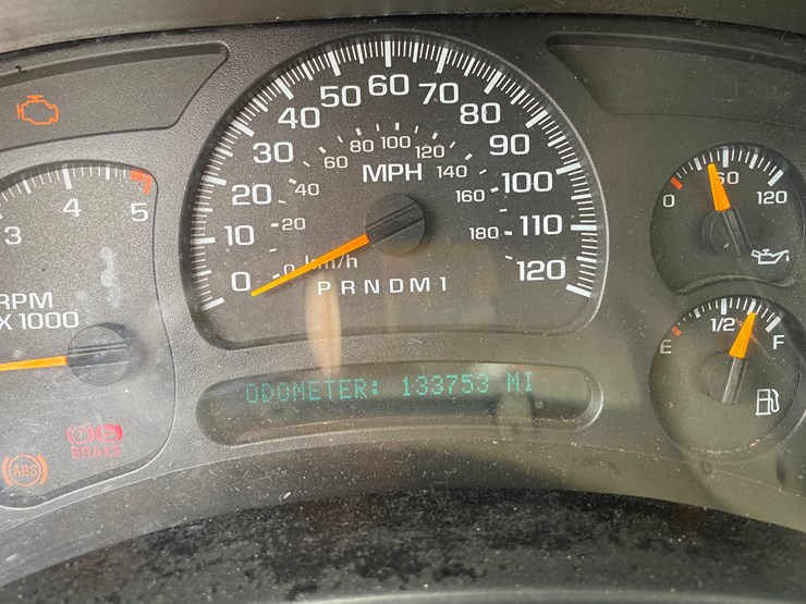 2006-gmc-2500hd-image-24