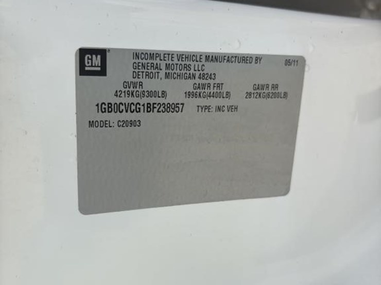 2011-chevrolet-2500hd-image-16