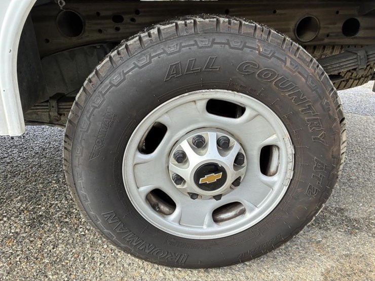 2018-chevrolet-2500hd-image-5