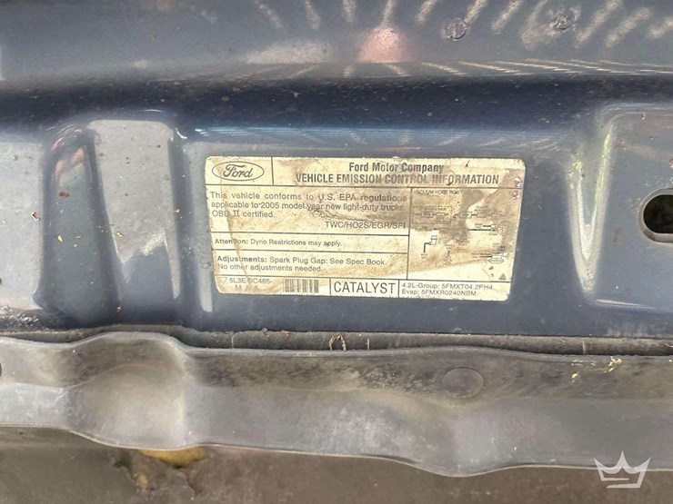2004-ford-f150-xl-image-10