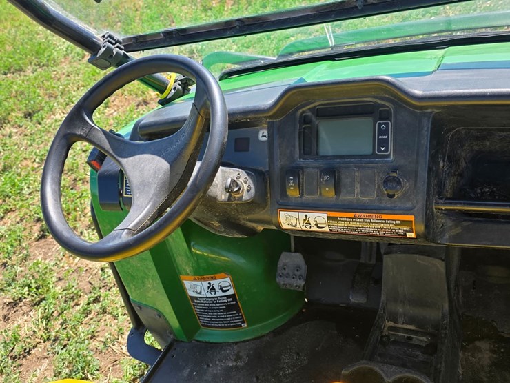 john-deere-gator-image-26