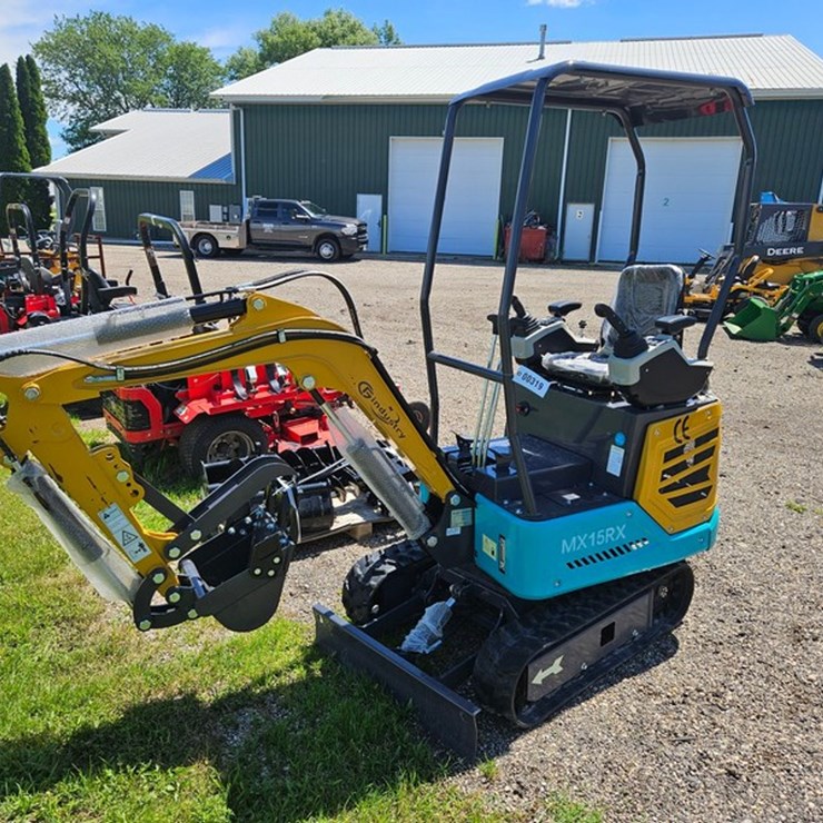 #319 • 2025 CFG MX15R Mixi Excavator