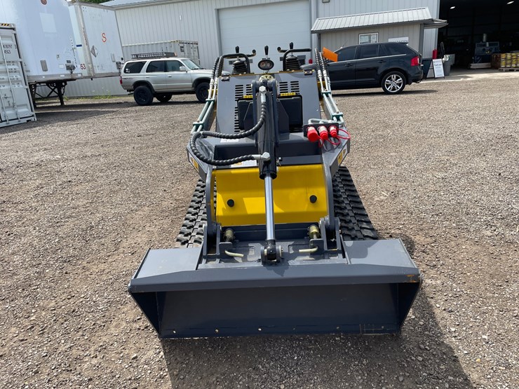 #2825-•-2026-landhero-mini-skid-steer-loader-image-2