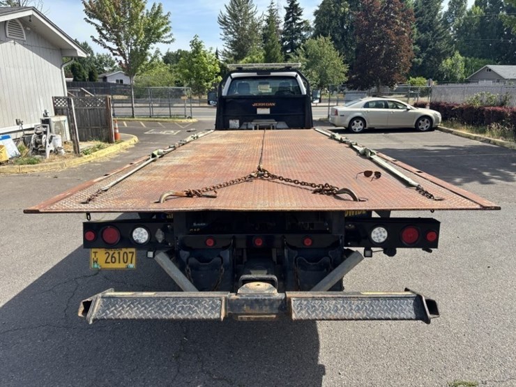 2017-ford-f650-sd-image-4
